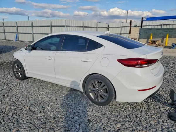 5NPD84LFXHH192494 2017 HYUNDAI ELANTRA - Image 2