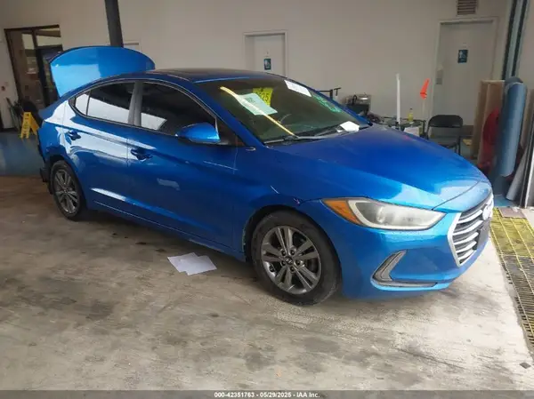5NPD84LFXHH196254 2017 HYUNDAI ELANTRA - Image 1