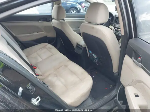 5NPD84LFXHH198974 2017 HYUNDAI ELANTRA - Image 8