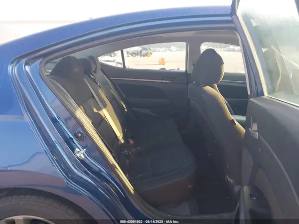 5NPD84LFXHH199140 2017 HYUNDAI ELANTRA - Image 8