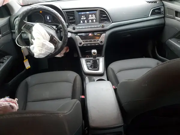 5NPD84LFXHH202277 2017 HYUNDAI ELANTRA - Image 8