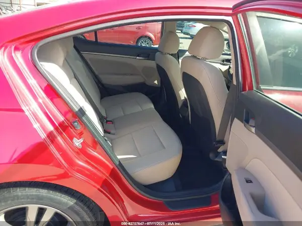 5NPD84LFXHH204529 2017 HYUNDAI ELANTRA - Image 8