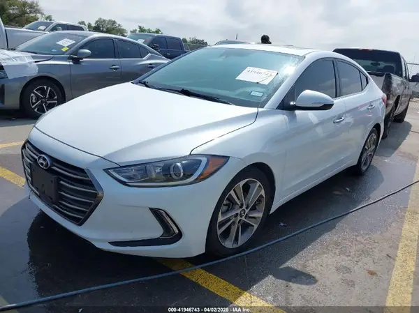 5NPD84LFXHH205678 2017 HYUNDAI ELANTRA - Image 2