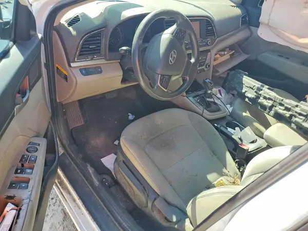 5NPD84LFXHH207317 2017 HYUNDAI ELANTRA - Image 8