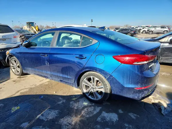 5NPD84LFXJH213527 2018 HYUNDAI ELANTRA - Image 2