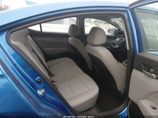 5NPD84LFXJH215701 2018 HYUNDAI ELANTRA - Image 8