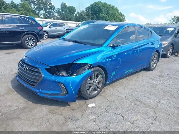 5NPD84LFXJH220252 2018 HYUNDAI ELANTRA - Image 2