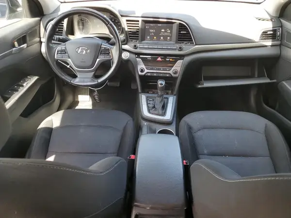 5NPD84LFXJH220588 2018 HYUNDAI ELANTRA - Image 8