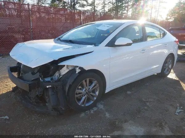 5NPD84LFXJH223328 2018 HYUNDAI ELANTRA - Image 2