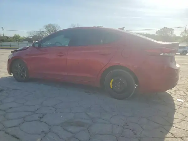 5NPD84LFXJH225578 2018 HYUNDAI ELANTRA - Image 2