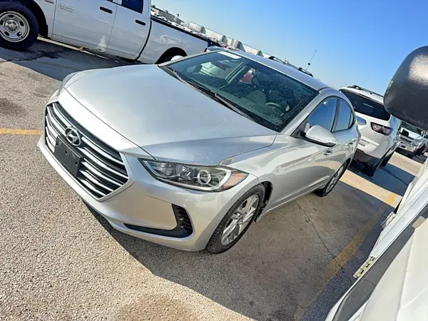 5NPD84LFXJH226410 2018 HYUNDAI ELANTRA - Image 2