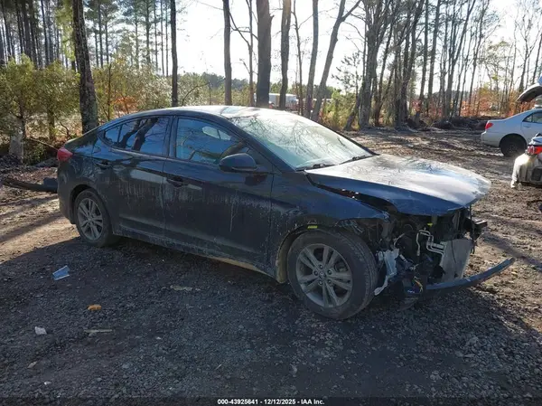 5NPD84LFXJH226794 2018 HYUNDAI ELANTRA - Image 1