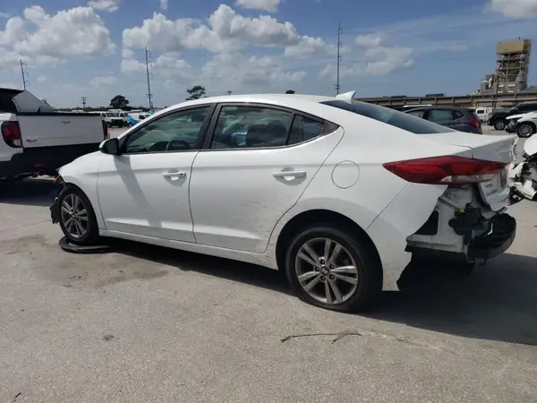 5NPD84LFXJH228836 2018 HYUNDAI ELANTRA - Image 2