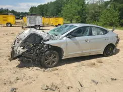 5NPD84LFXJH232479 2018 HYUNDAI ELANTRA