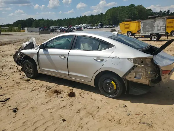 5NPD84LFXJH232479 2018 HYUNDAI ELANTRA - Image 2