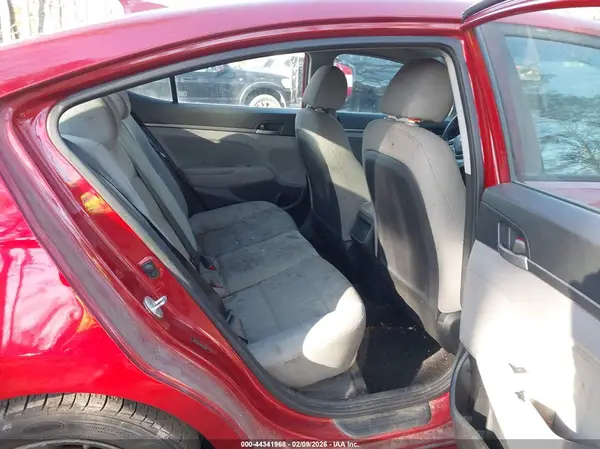 5NPD84LFXJH234426 2018 HYUNDAI ELANTRA - Image 8