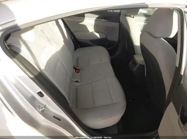 5NPD84LFXJH234524 2018 HYUNDAI ELANTRA - Image 8