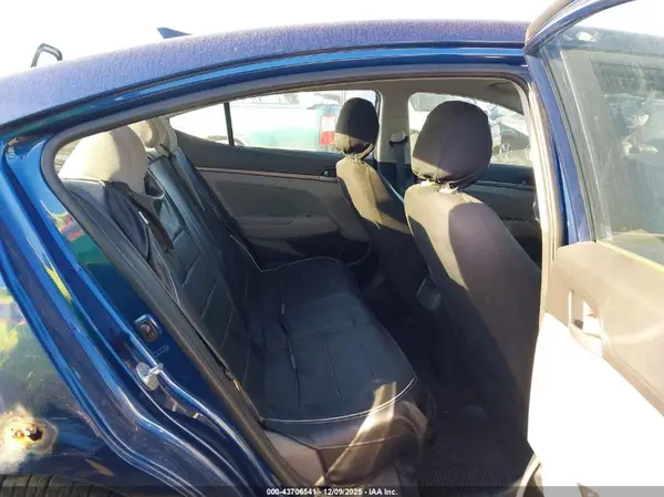 5NPD84LFXJH234913 2018 HYUNDAI ELANTRA - Image 8