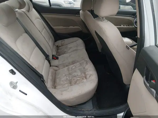 5NPD84LFXJH235656 2018 HYUNDAI ELANTRA - Image 8