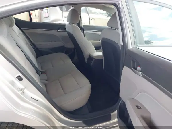 5NPD84LFXJH235849 2018 HYUNDAI ELANTRA - Image 8