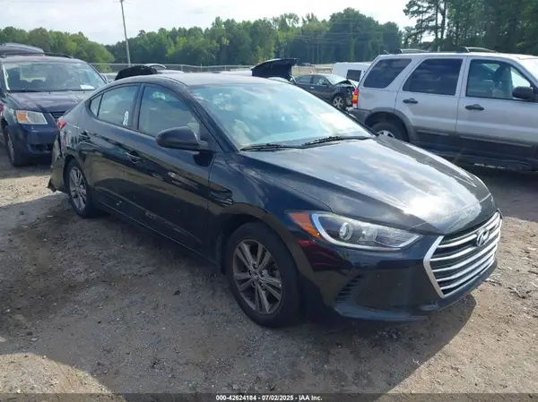 5NPD84LFXJH236449 2018 HYUNDAI ELANTRA - Image 1