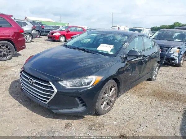5NPD84LFXJH236449 2018 HYUNDAI ELANTRA - Image 2
