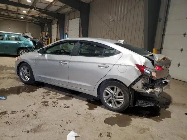 5NPD84LFXJH238637 2018 HYUNDAI ELANTRA - Image 2