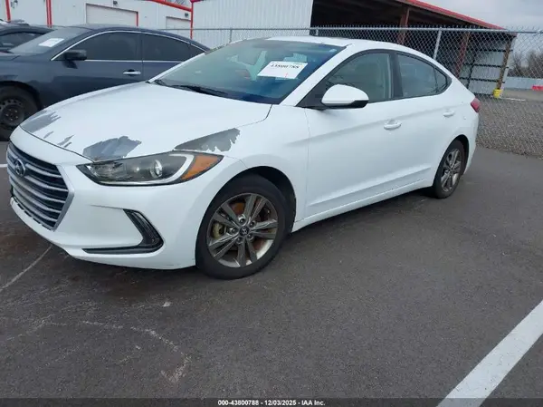 5NPD84LFXJH239237 2018 HYUNDAI ELANTRA - Image 2