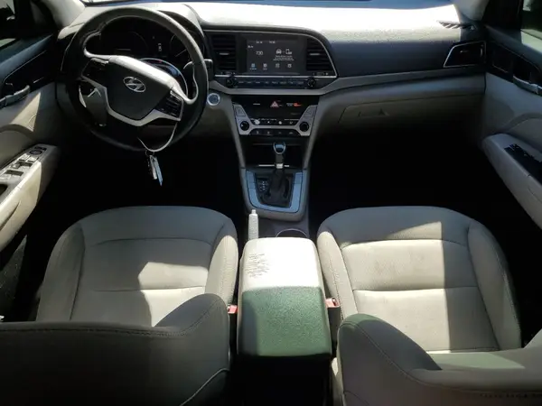 5NPD84LFXJH240081 2018 HYUNDAI ELANTRA - Image 8