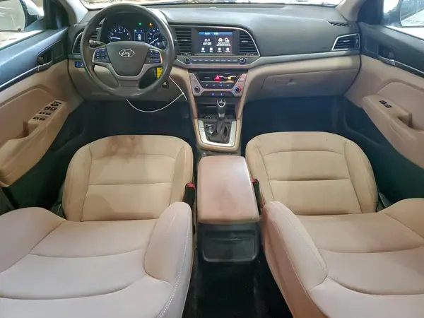 5NPD84LFXJH240601 2018 HYUNDAI ELANTRA - Image 8