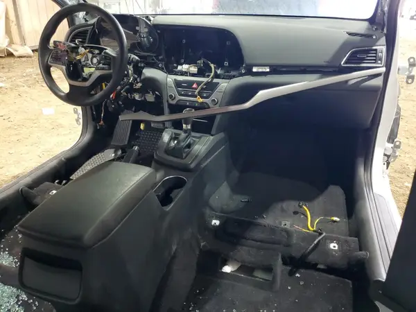 5NPD84LFXJH241019 2018 HYUNDAI ELANTRA - Image 8