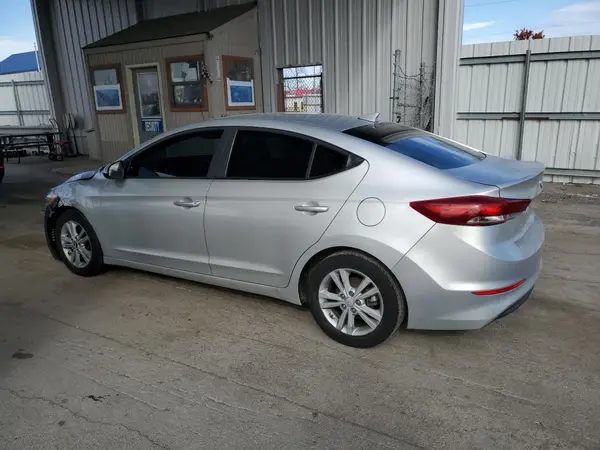 5NPD84LFXJH243577 2018 HYUNDAI ELANTRA - Image 2