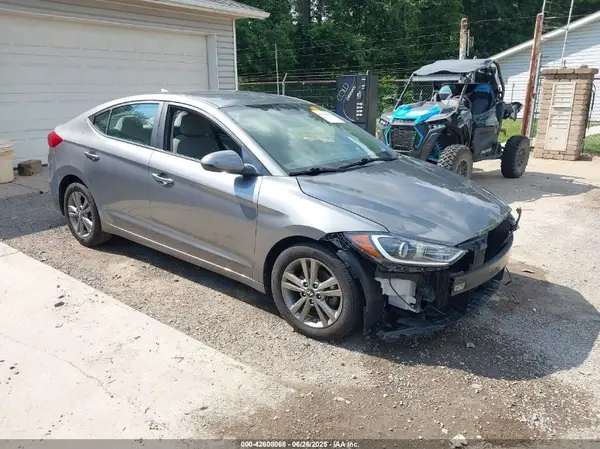5NPD84LFXJH244759 2018 HYUNDAI ELANTRA - Image 1