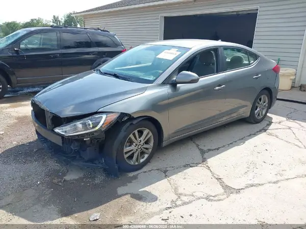 5NPD84LFXJH244759 2018 HYUNDAI ELANTRA - Image 2