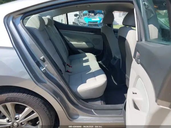 5NPD84LFXJH244759 2018 HYUNDAI ELANTRA - Image 8