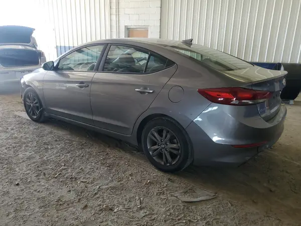 5NPD84LFXJH245510 2018 HYUNDAI ELANTRA - Image 2