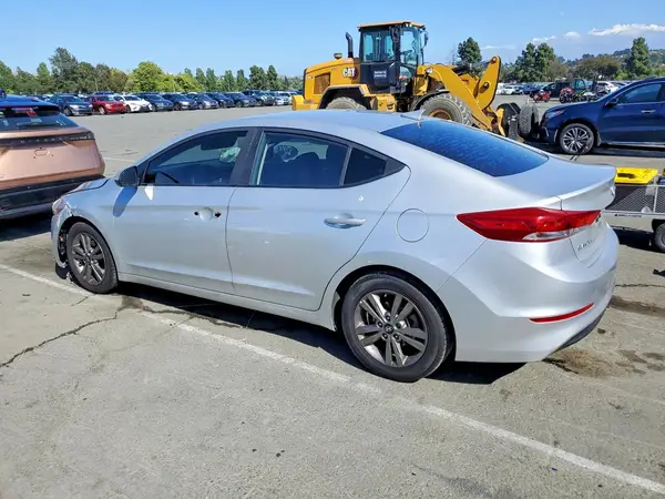 5NPD84LFXJH246379 2018 HYUNDAI ELANTRA - Image 2