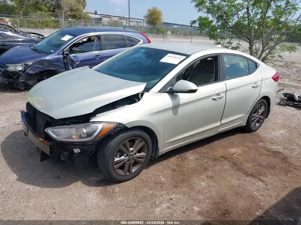 5NPD84LFXJH247418 2018 HYUNDAI ELANTRA - Image 2