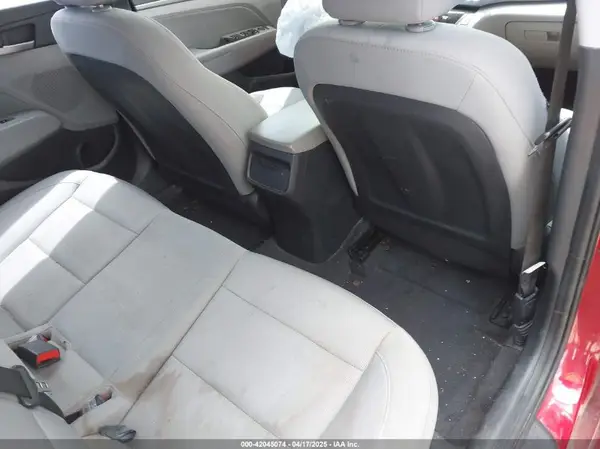 5NPD84LFXJH248410 2018 HYUNDAI ELANTRA - Image 8