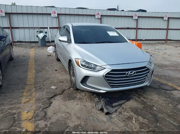 5NPD84LFXJH248813 2018 HYUNDAI ELANTRA - Image 1