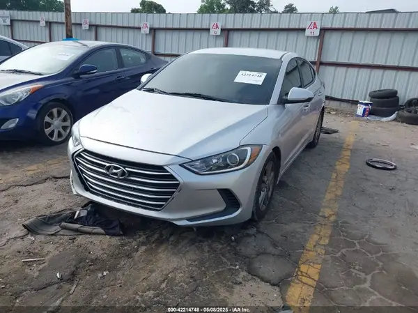 5NPD84LFXJH248813 2018 HYUNDAI ELANTRA - Image 2