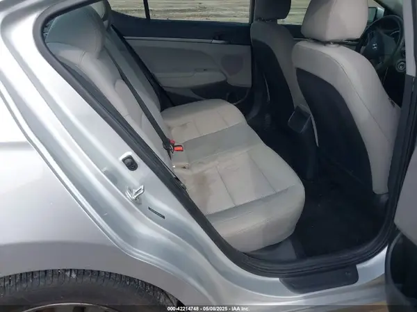 5NPD84LFXJH248813 2018 HYUNDAI ELANTRA - Image 8