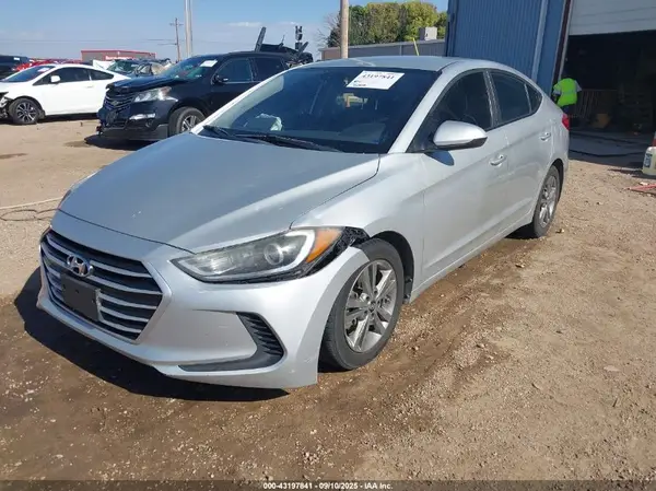 5NPD84LFXJH249234 2018 HYUNDAI ELANTRA - Image 2