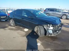 5NPD84LFXJH249752 2018 HYUNDAI ELANTRA