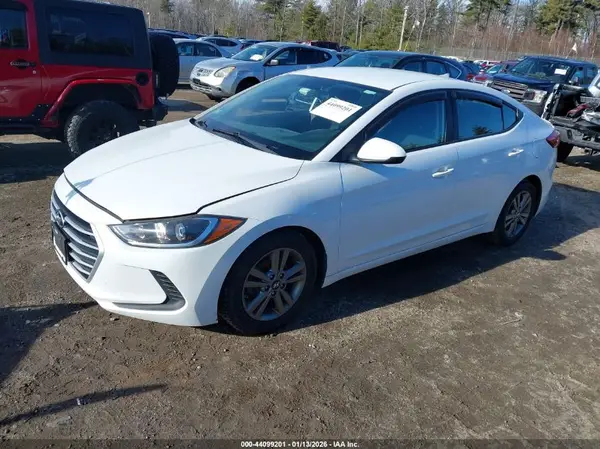 5NPD84LFXJH250108 2018 HYUNDAI ELANTRA - Image 2