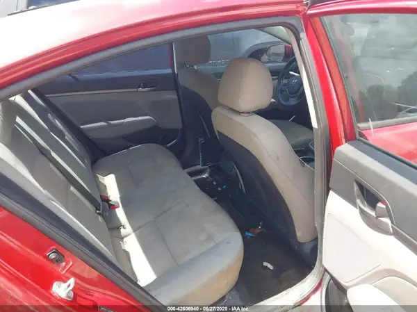 5NPD84LFXJH250819 2018 HYUNDAI ELANTRA - Image 8