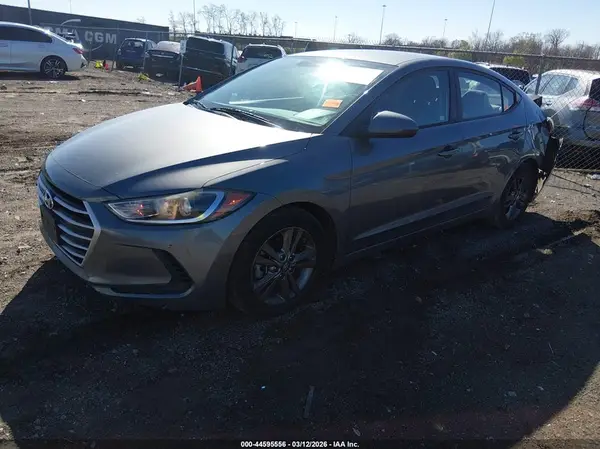 5NPD84LFXJH251789 2018 HYUNDAI ELANTRA - Image 2
