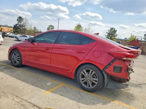 5NPD84LFXJH252568 2018 HYUNDAI ELANTRA - Image 2