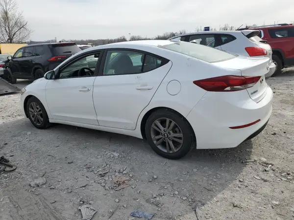 5NPD84LFXJH252733 2018 HYUNDAI ELANTRA - Image 2
