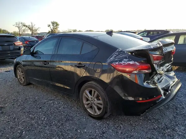 5NPD84LFXJH255728 2018 HYUNDAI ELANTRA - Image 2